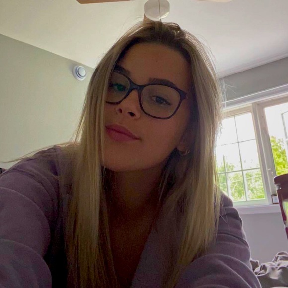 Meet your Posher, Val - Picture 1 of 1